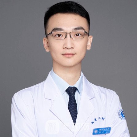 翟亮