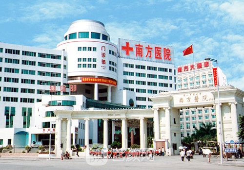广州哪家看植发好?本地人