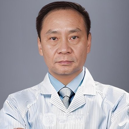 白卫峰