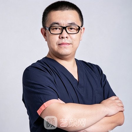 王强