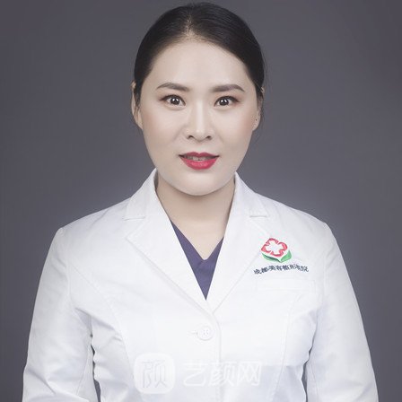 张莉