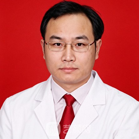 何睿