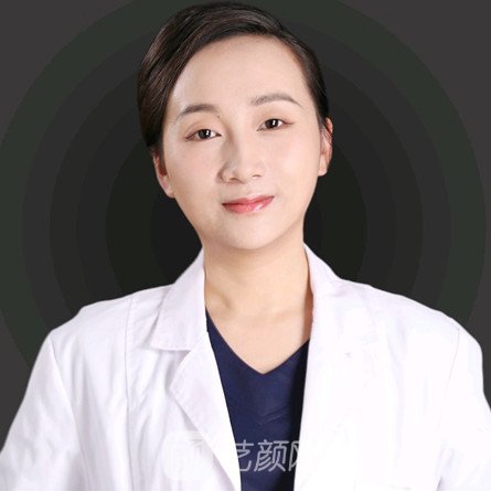 颜彤彤