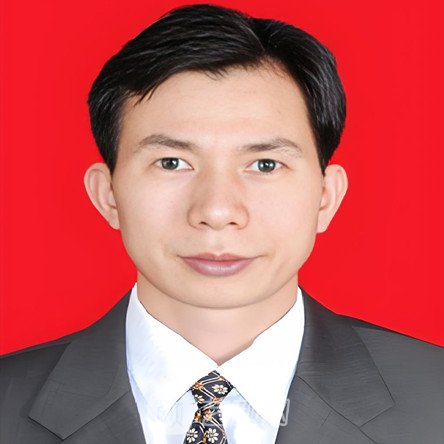 万苗坚