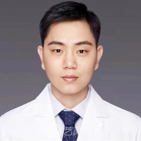 何云帆