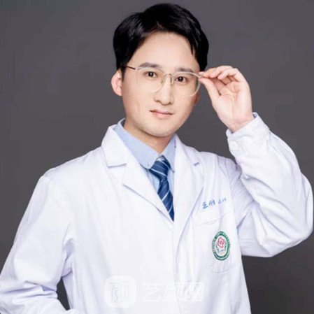 王刚