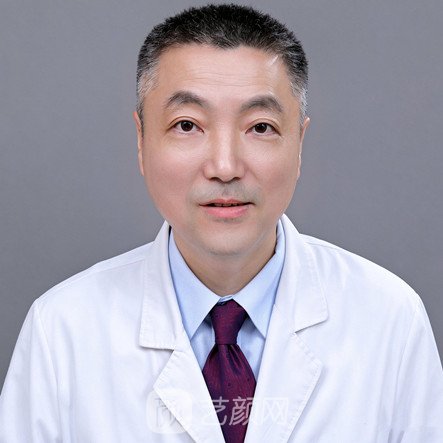 严晟