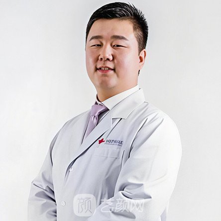 张凯华