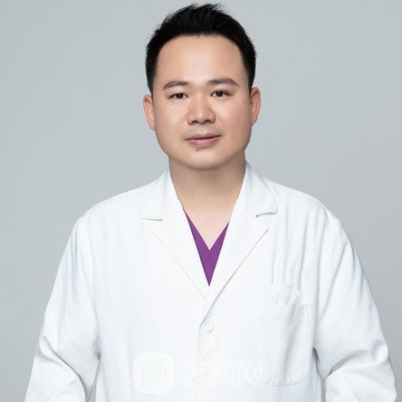 魏通坤