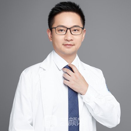 陈健