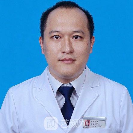 胡亮