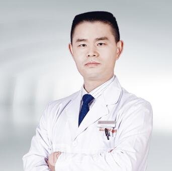 李保锴