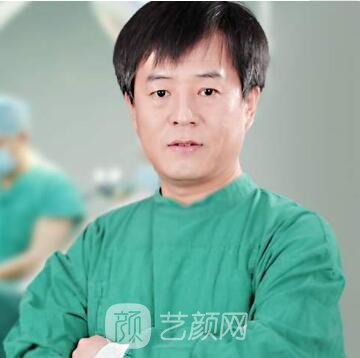 张群