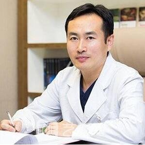 闫迎军
