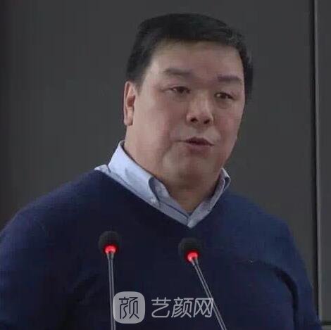 简玉洛