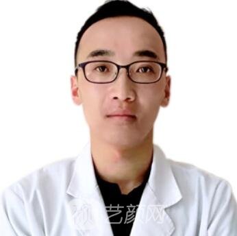 任震