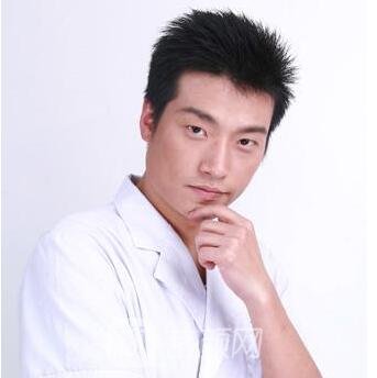 翁明飞