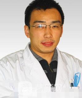秦晓鹏