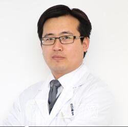 张坤