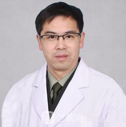 张旭东