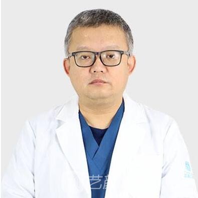 李璞