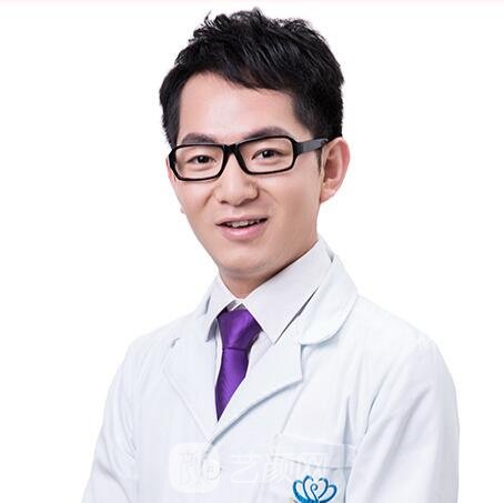崔小能