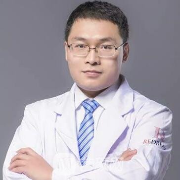 黄博