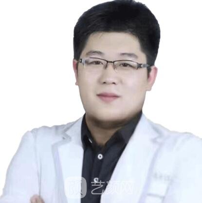 李梁